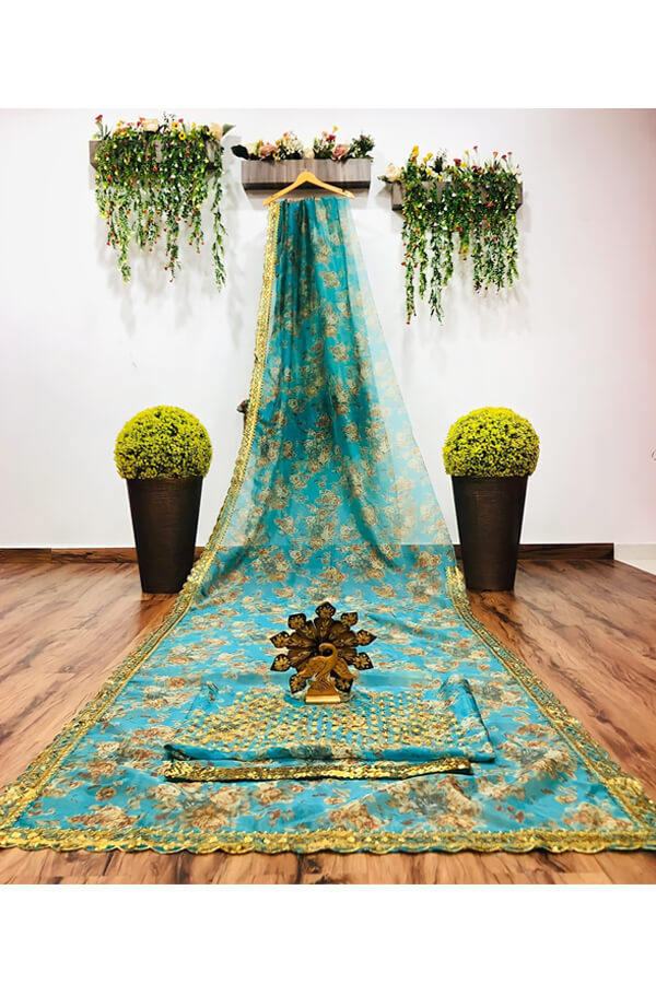 Modern designer saree for Wedding Reception online...